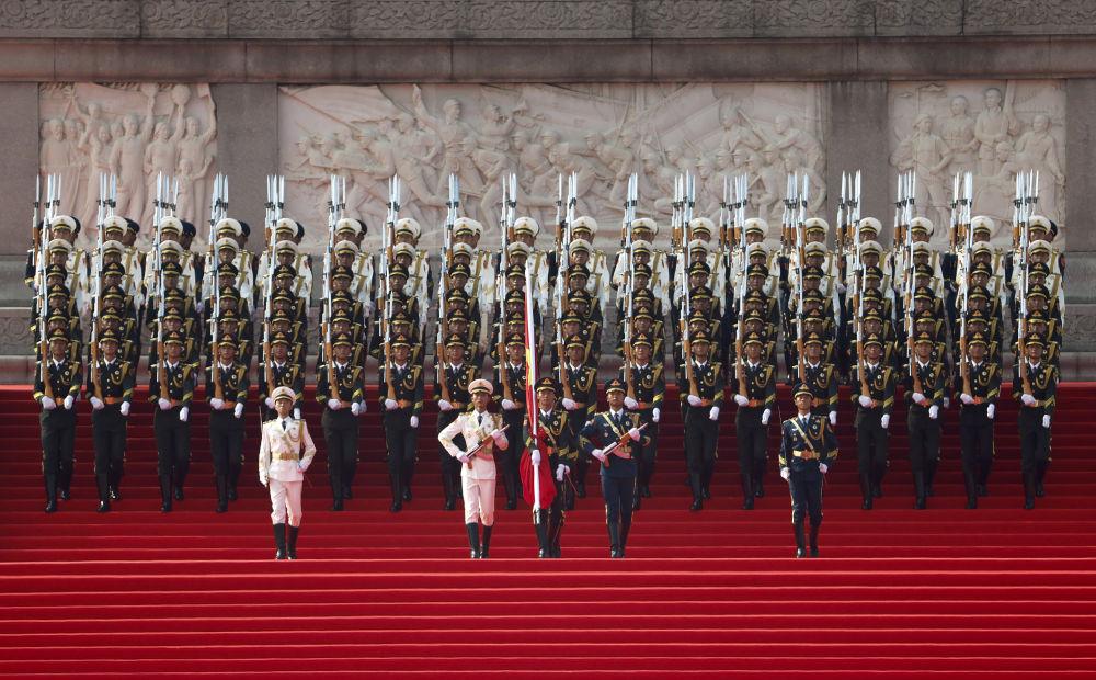 93大阅兵——武功文化，人类社会主流

有感于2025年北京9.3大阅兵，震撼展