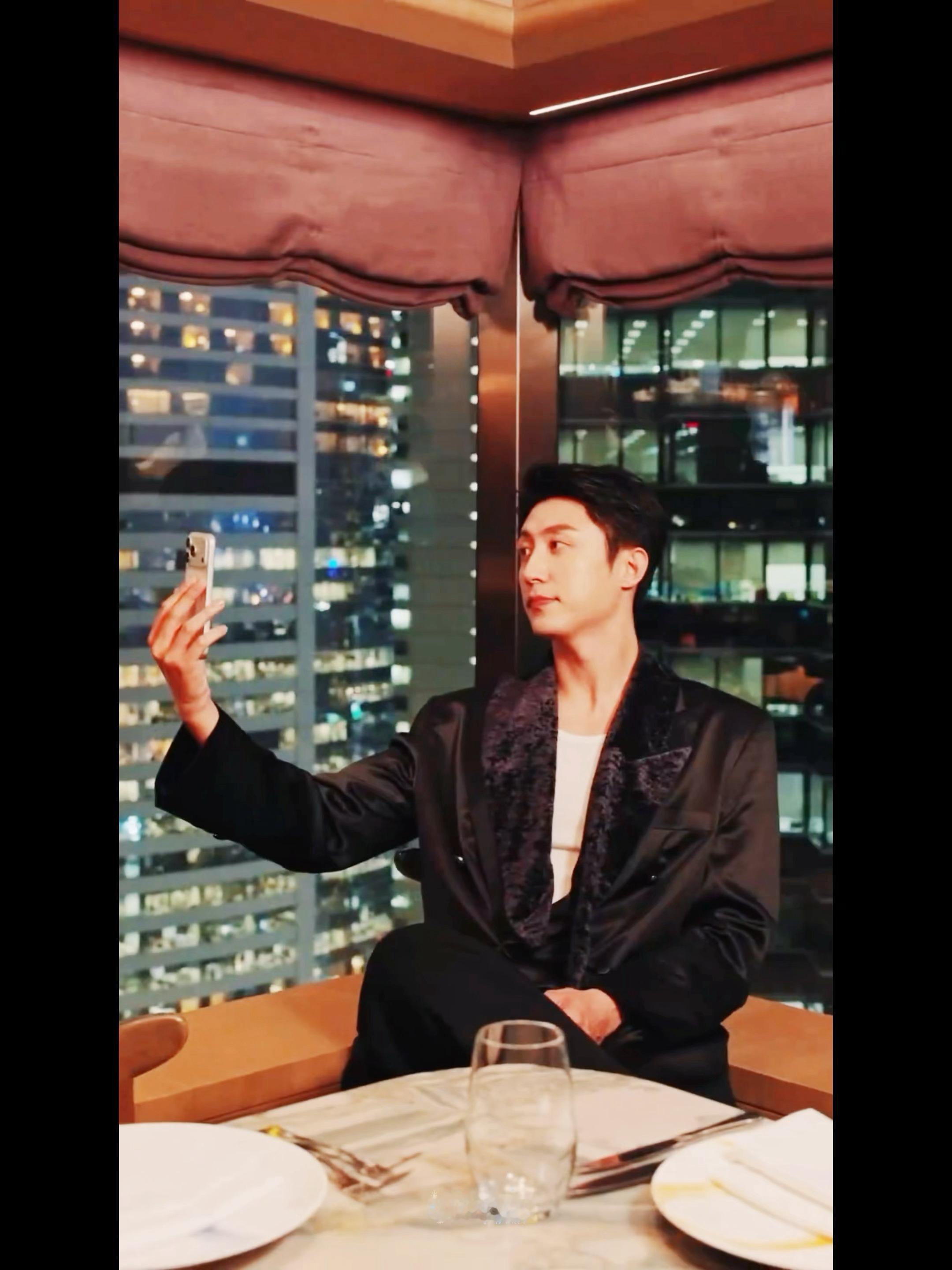 黄景瑜PORT封面黄景瑜 哥哥魅我