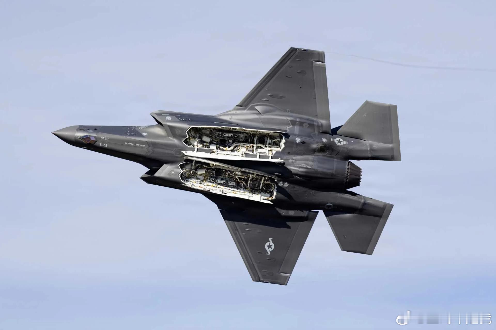 6枚导弹全塞肚子里，F-35出动能打六场空战，让对手防空网彻底抓瞎2026年9月