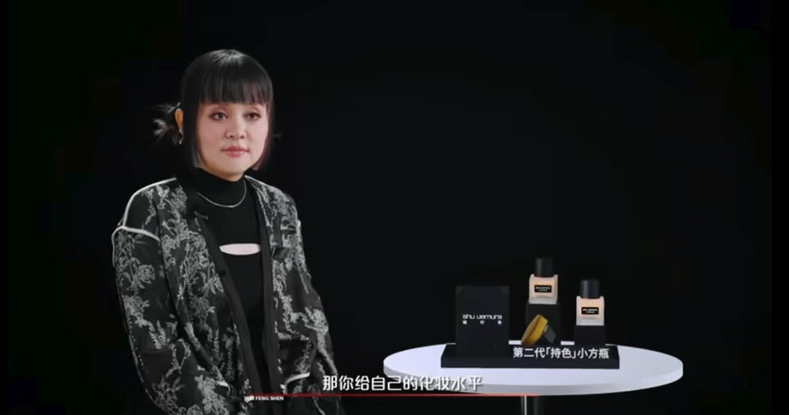 谁这么大咖位把宁静请来当化妆师起猛了看见宁静给别人化妆了 说实话，彩犟拿化妆刷的