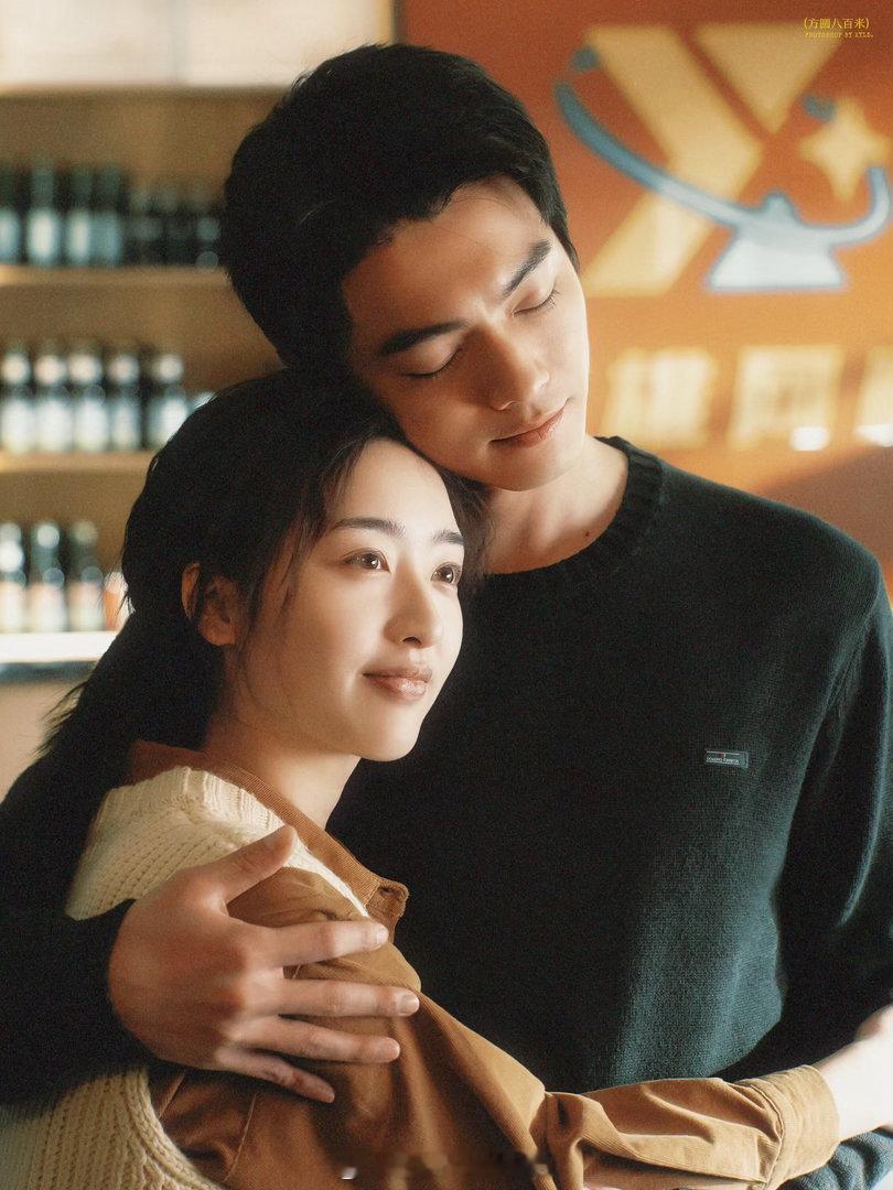 方圆八百米喊出我的名字方圆八百米 八百米不是距离，是边界。是陈辉逃不出去的地方，