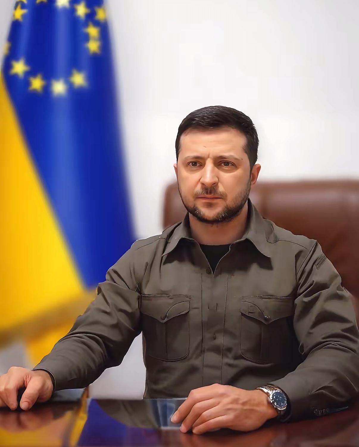 快讯，快讯！

当地时间1月13日凌晨，

泽连斯基紧急通报，

俄罗斯发动开年