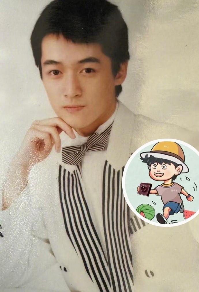 网传胡歌高中时写给女生的情书，有一说一：胡歌的字真不错！
近日，网上流传据说是Y