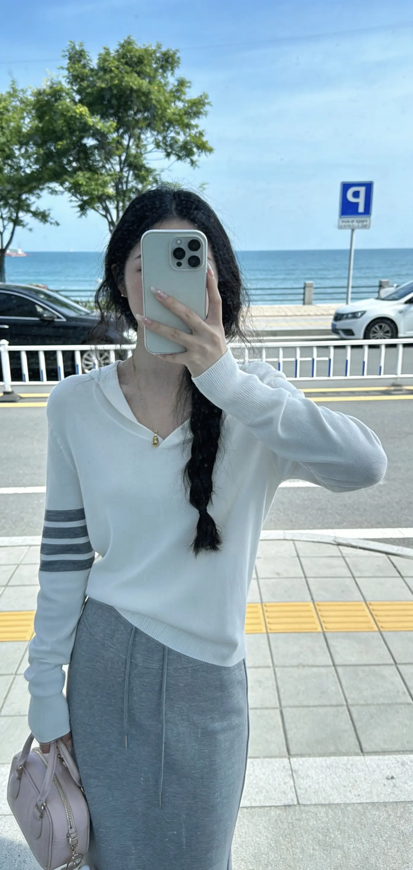 握不住的大奔 追不上的玉芬 炖不熟的豆角 还有回不去的青春.