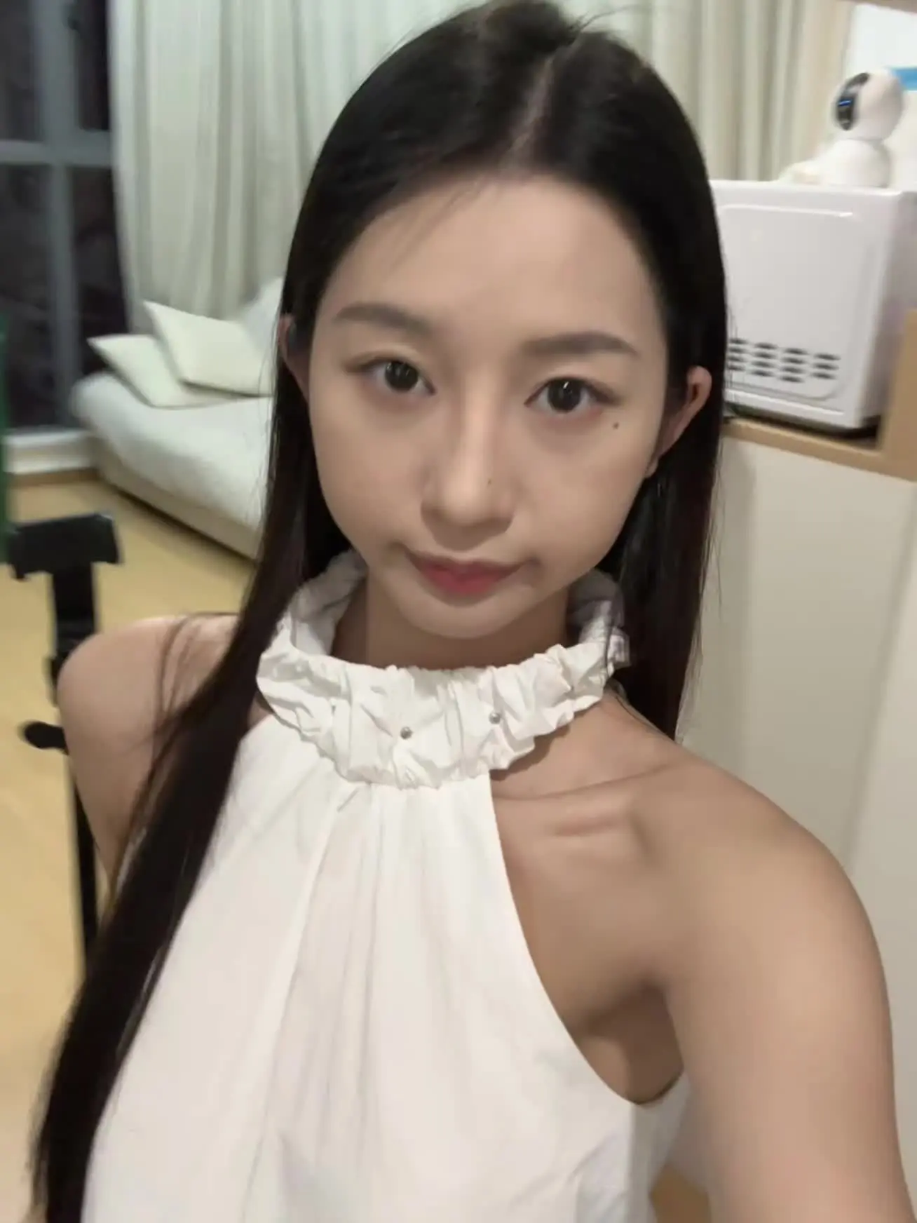 一向许愿发财的我 今年闭上眼睛默默许下身体健康 平静无澜