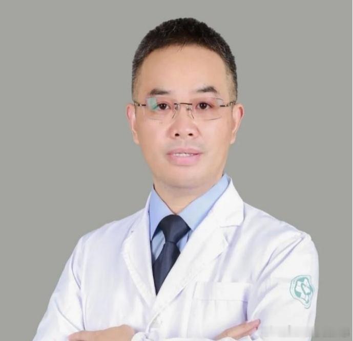 临海医生28年坚守ICU守护生命防线在临海市第二人民医院重症医学科（ICU），主