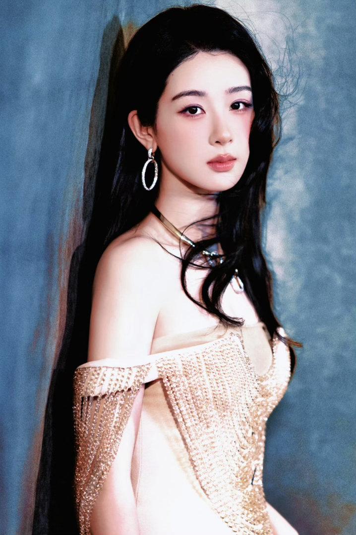杨紫  yz杨紫董竹君 yz杨紫玉兰花开君再来 铃铛遇到风会响 我遇到你 心里的