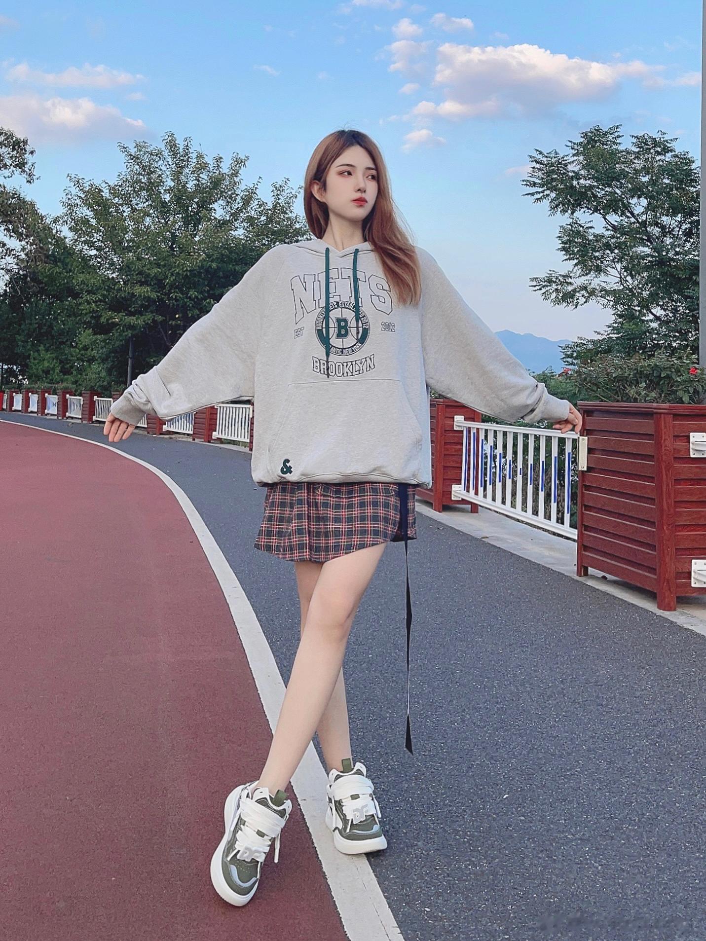 要不要出来散散步🚶🏻‍♀️ ​​​