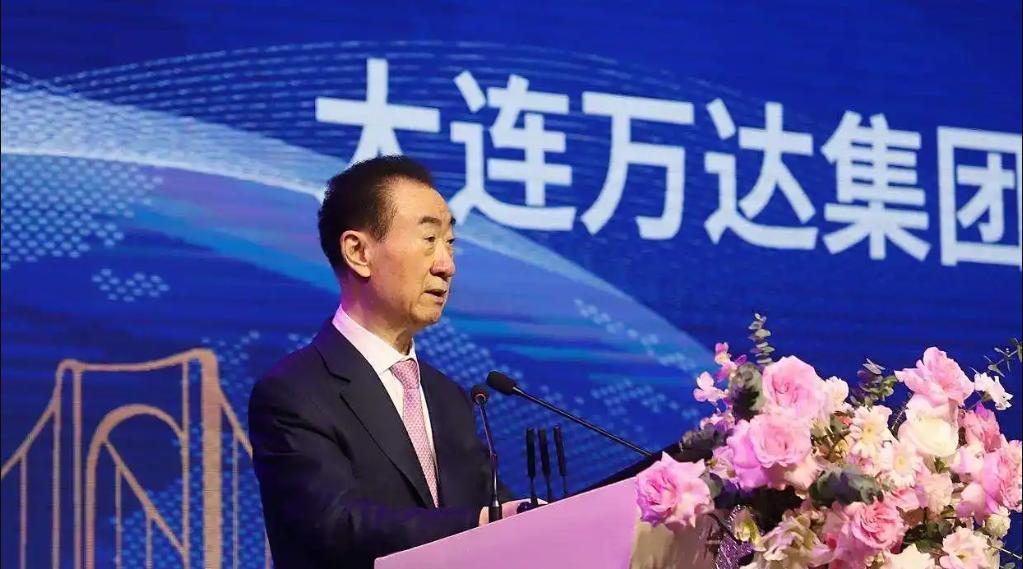 王健林没有跑路、没有破产，累的都脱相了，这份责任和担当值得钦佩！现又被限制高消费