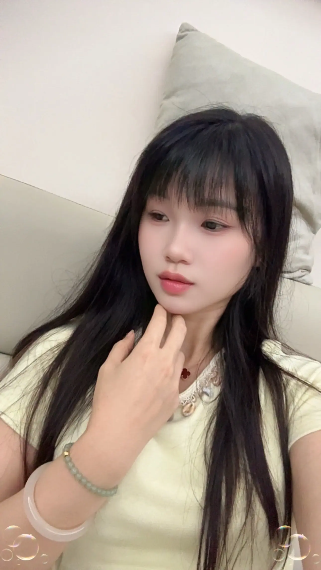 小时候词不达意，长大后言不由衷