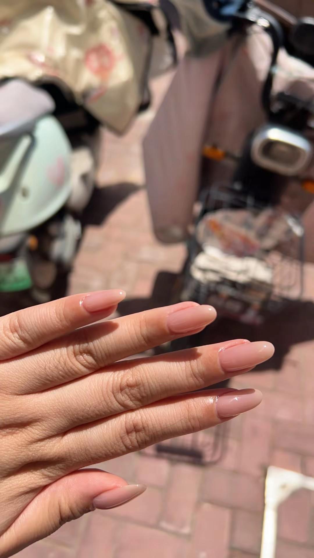 都是小人物 好好活着就行了 生活的本意是平淡且知足健身游泳穿搭 健身房镜子显瘦