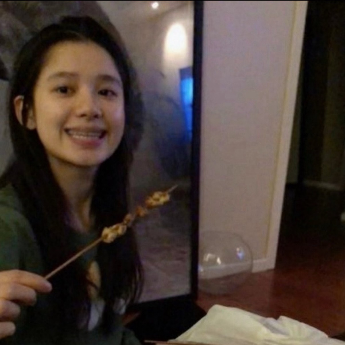 张婧仪 