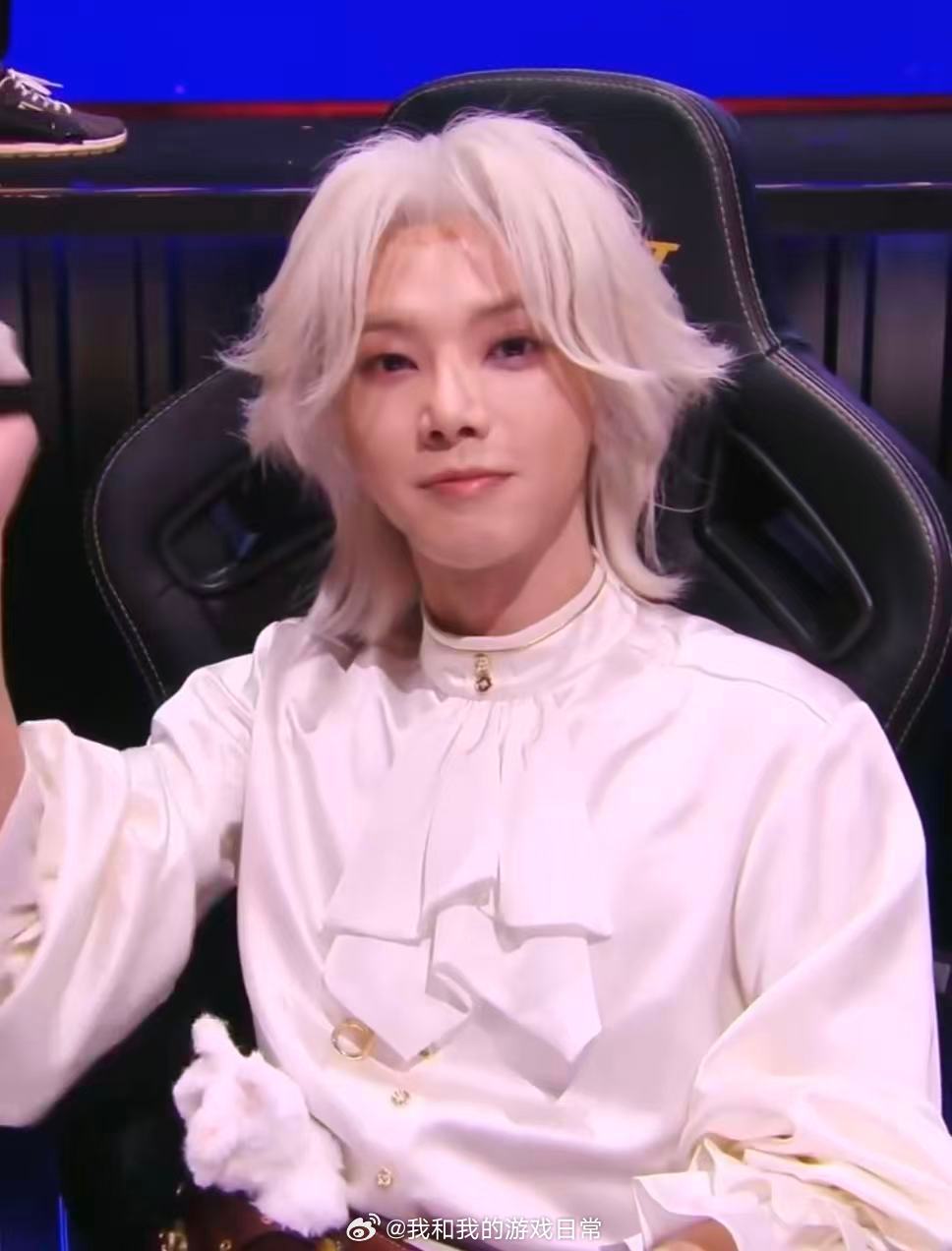 刺激之夜全是有效镜头刺激之夜明星枪神表演赛懂得拿捏观众喜好！把枪战高光、趣味整活