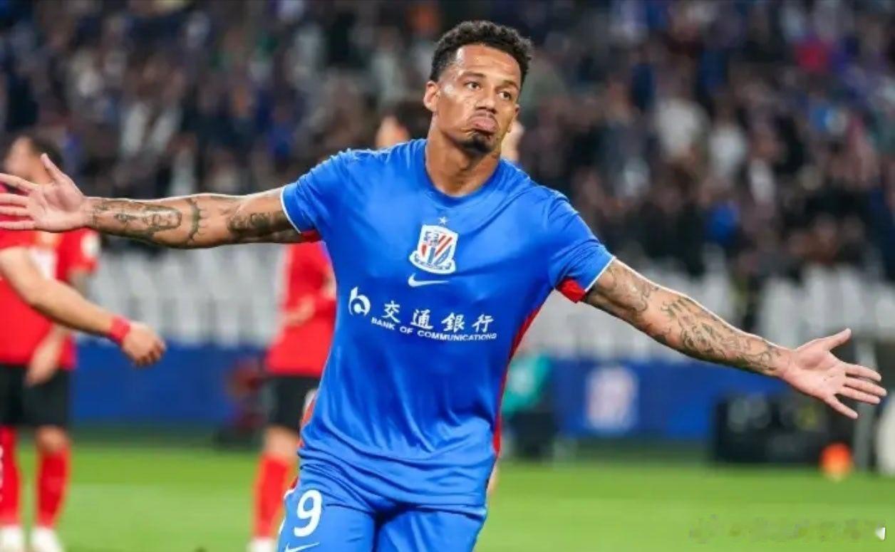 中超第6轮战罢，争冠格局迎来新的变化，成都蓉城以16分登顶积分榜，而上海申花凭借