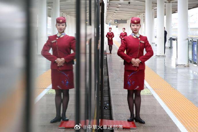 铁路,晚安 夜已深，所有故事都该有个温柔的暂停。晚安~ 