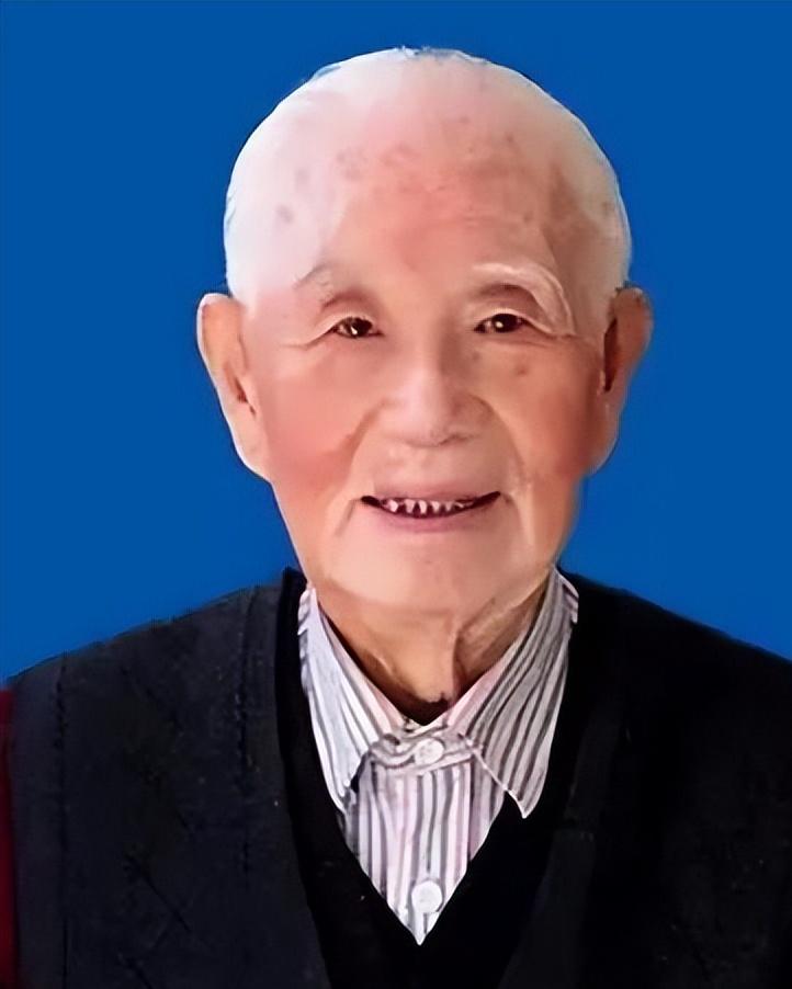 1945年阎锡山秘书被活埋，行刑前师长突然叫停：这学生娃咋成了死囚？
1945年