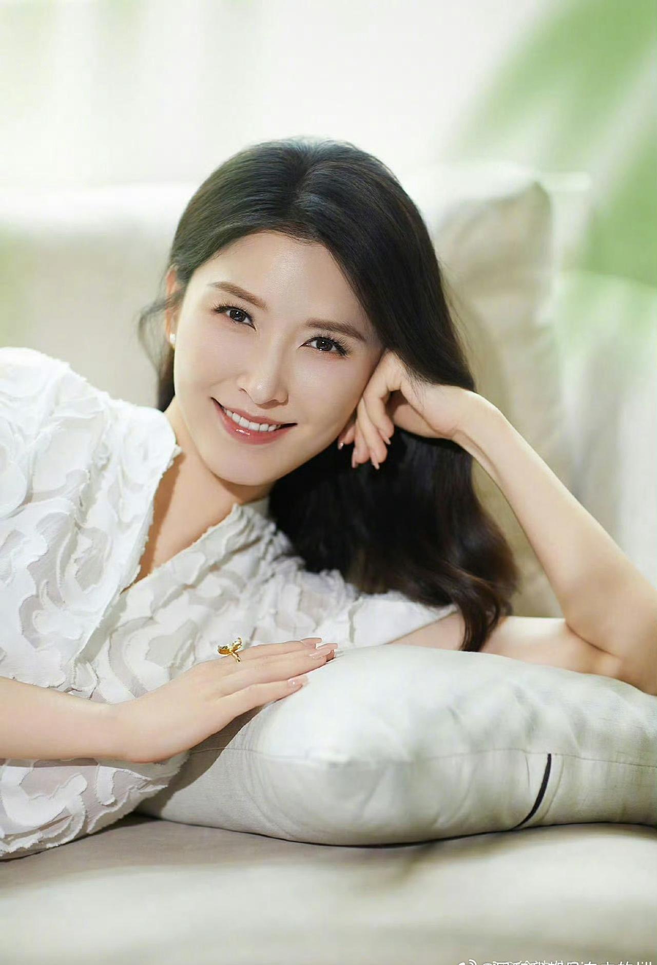 谁懂啊！初代甜妹徐洁儿也来浪姐了，温柔台湾腔混搭地道天津话，这口音反差萌也太戳人