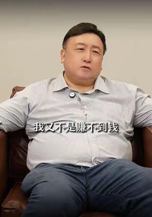王晶作为男人，偏向于共情男性，他曾经和邱淑贞关系匪浅。

后来邱淑贞认为王晶做了