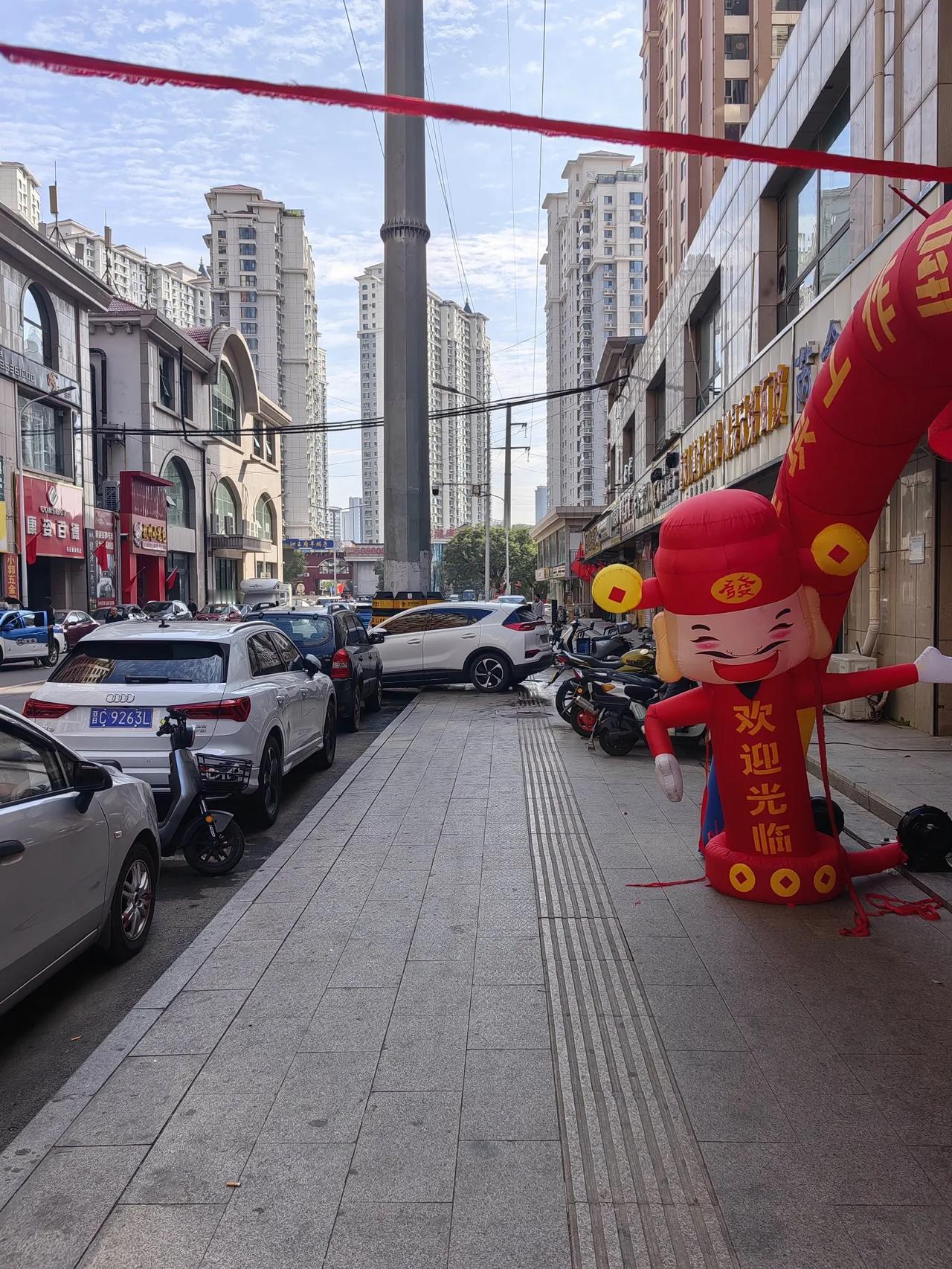 有人说，普京进行特别军事行动犯了几个错误，真的如此吗？形势如同以下的情形，一伙黑
