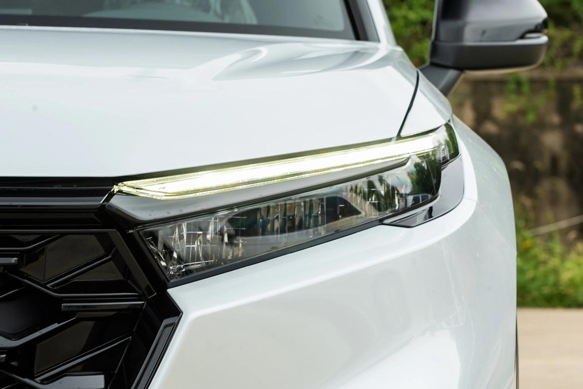 对我来说，选车时那些花里胡哨的功能远不如能让日常驾驶更省心、更安全的配置来得实在