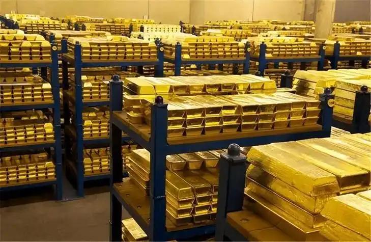 2月28日当天，国际黄金市场迎来明显波动，地缘风险担忧成为核心推手，大量避险资金