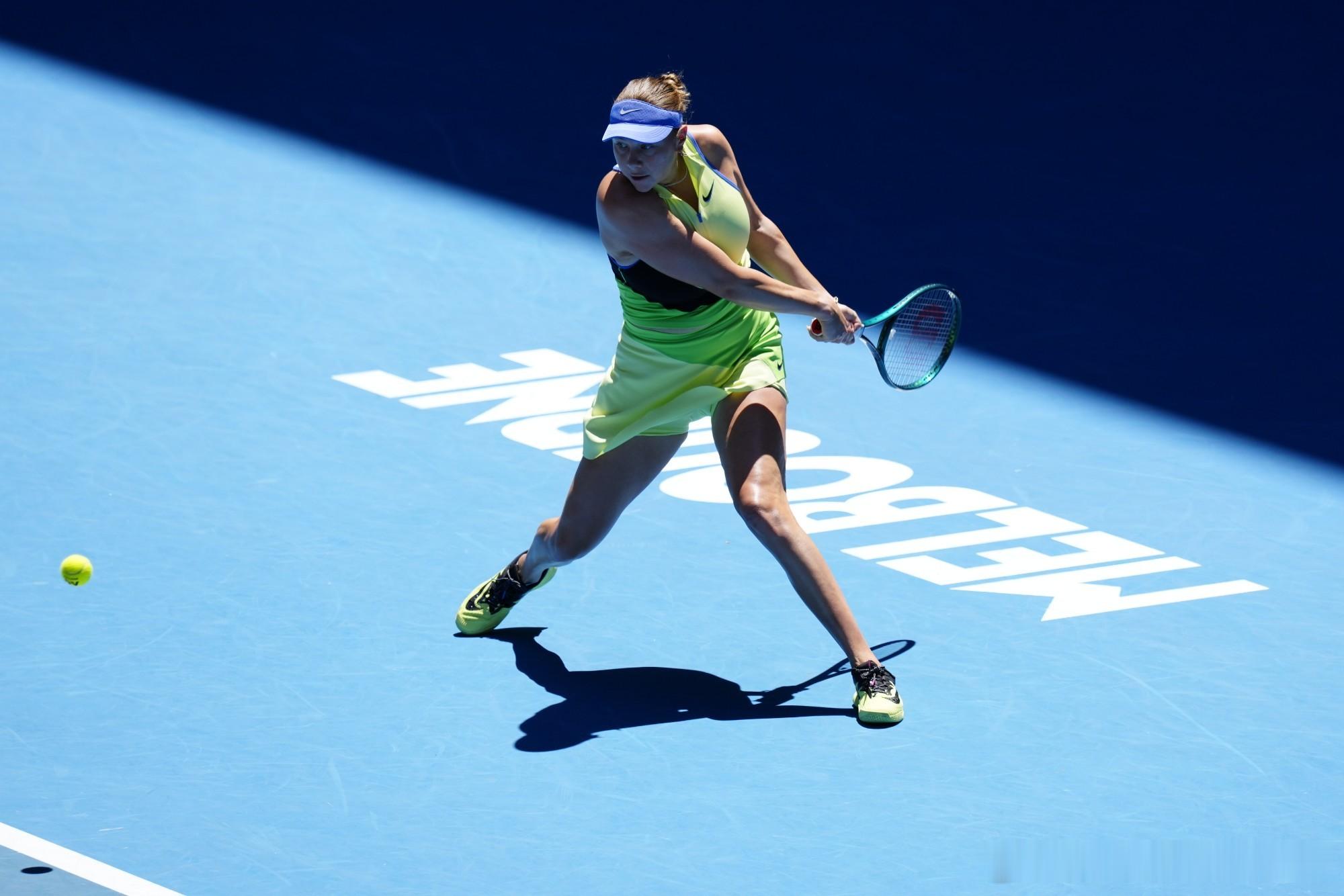 阿尼西莫娃！澳网八强🔓生涯四大满贯全八强成就达成✅第一次在墨尔本闯入1/4决赛