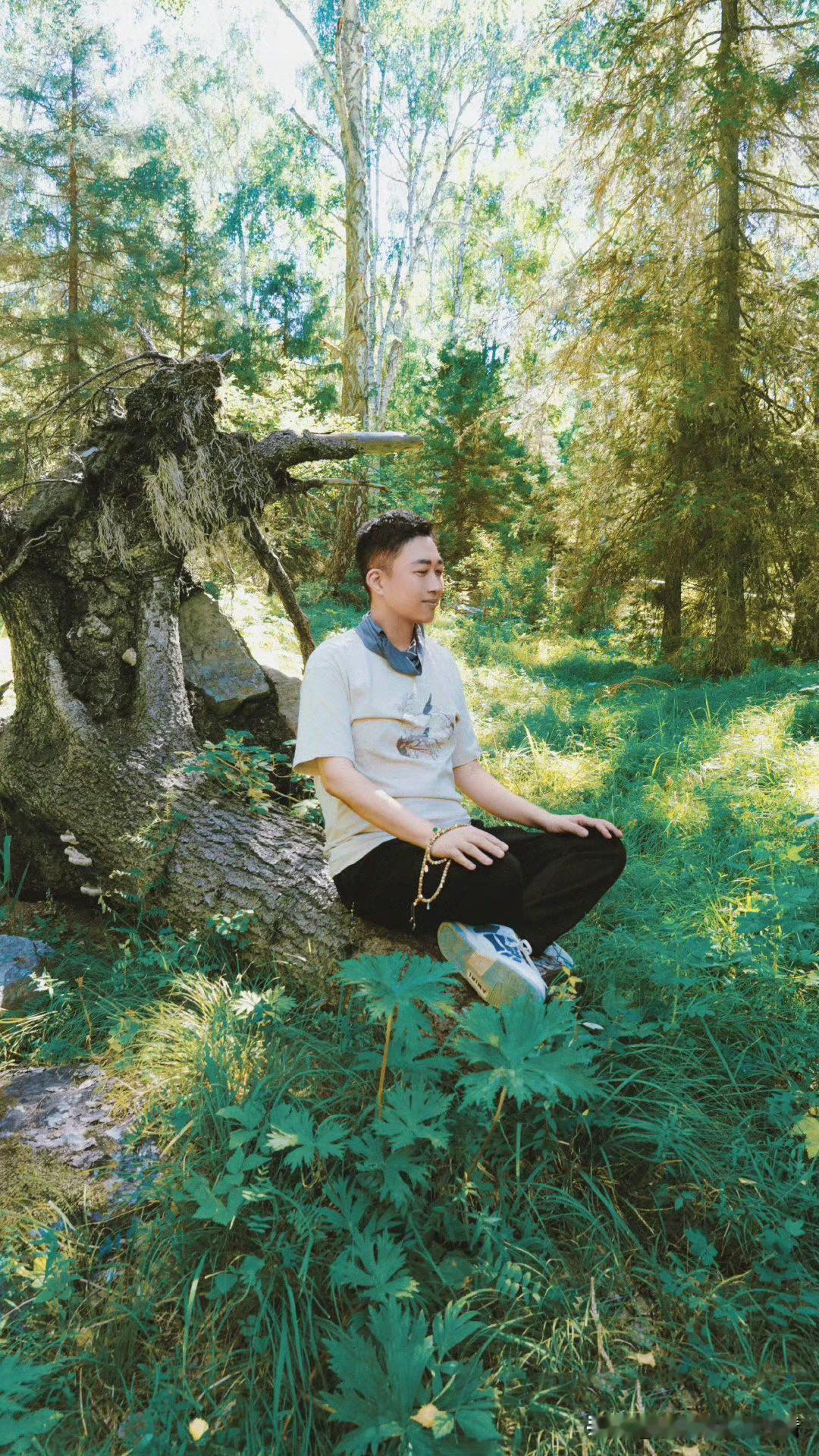 于正是不是沉溺在自己的颜值里无法自拔了？

发张自拍照，还不让别人说他是P过图了