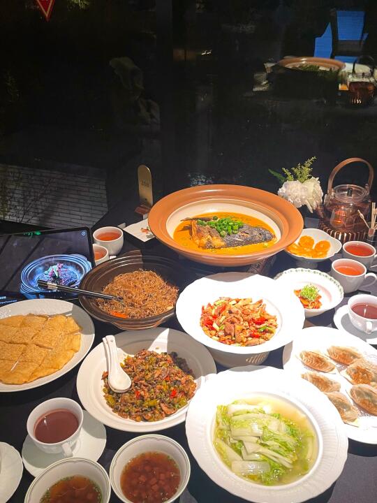 独栋湖畔黑珍珠中餐厅，超绝湖景观赏打卡