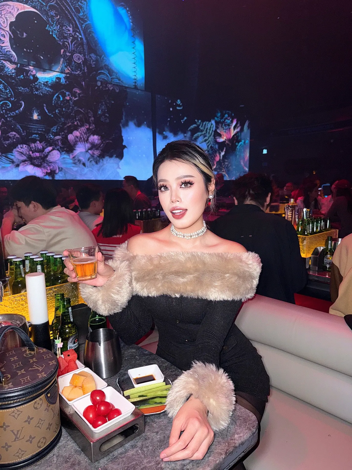 🥂Cheers 现在几点？酒点🥂 SHOWBOXX成都旗舰店