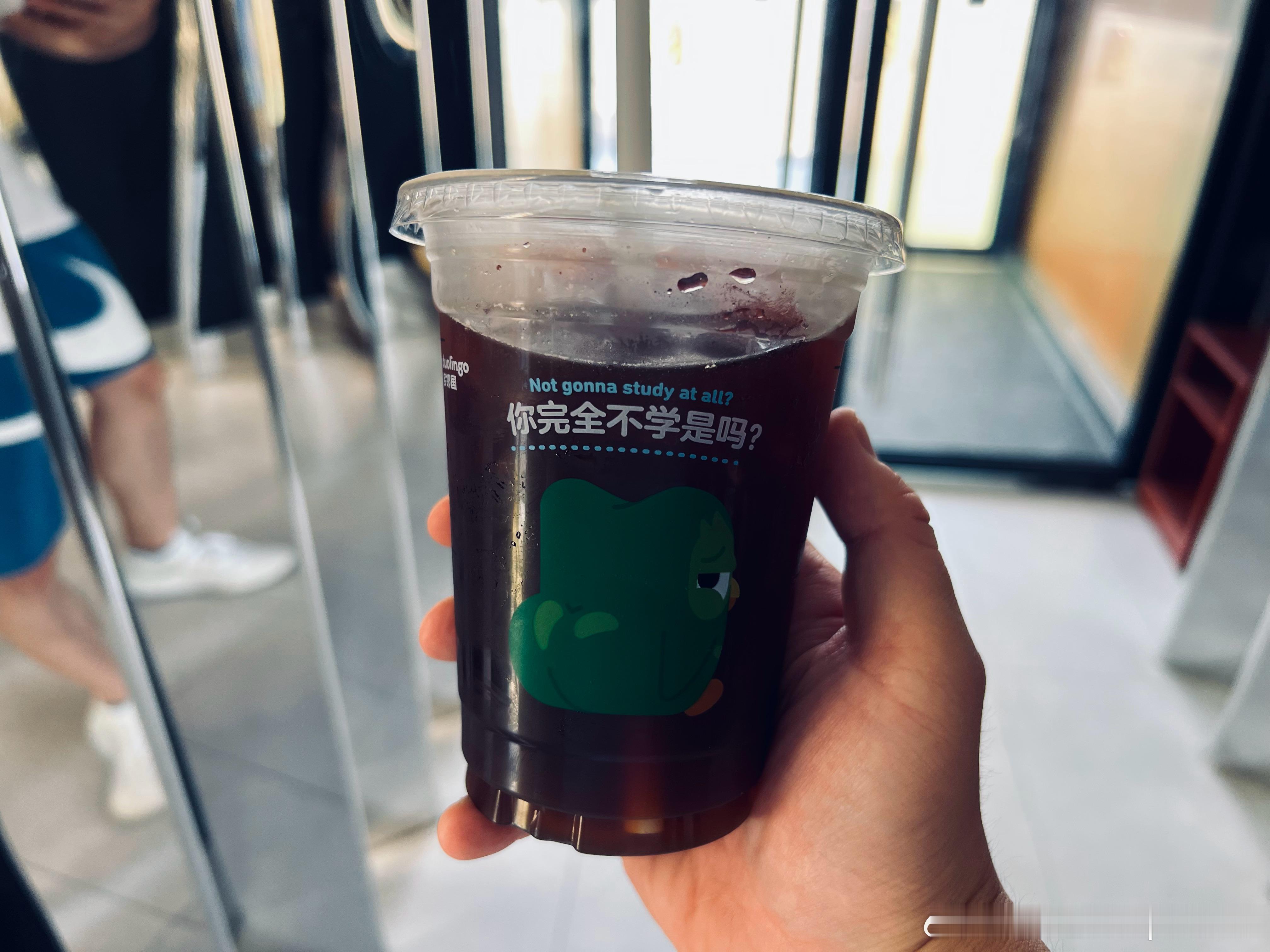 不管男孩女孩，以后找对象真的有必要去疾控中心测测HIV。看了一晚上瓜，几个小视频