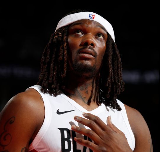 开拓者媒体人Torey Jones在播客节目《Blazers Uprise》中，