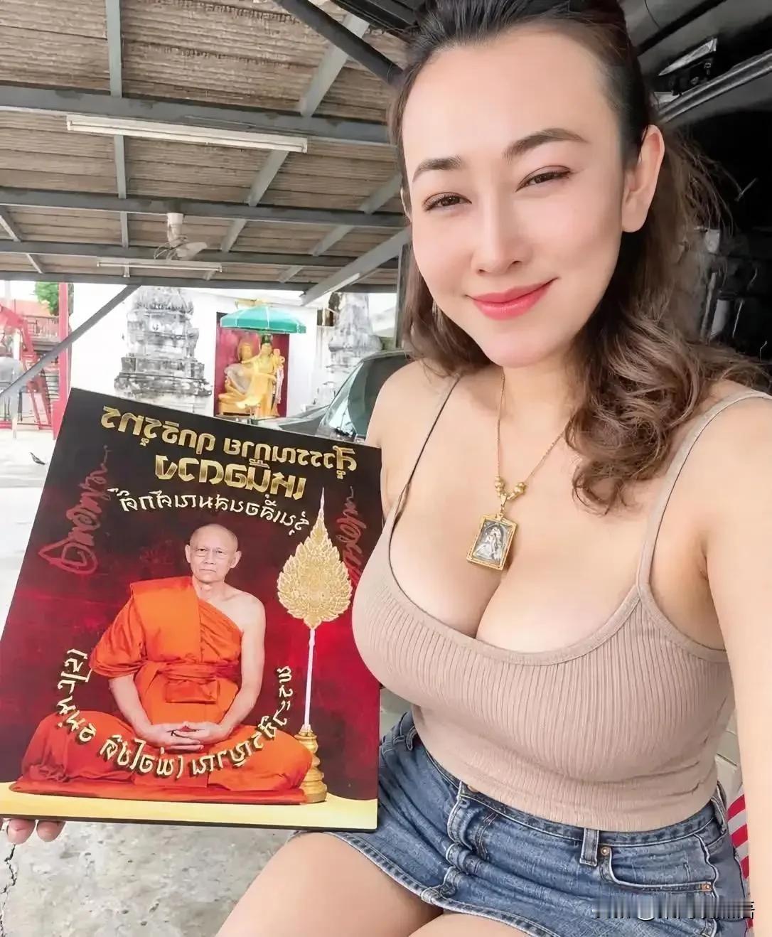 从资金流向细节看：泰国高僧为啥对这个女人深信不疑？答案藏在逻辑里。
泰国高僧丑闻