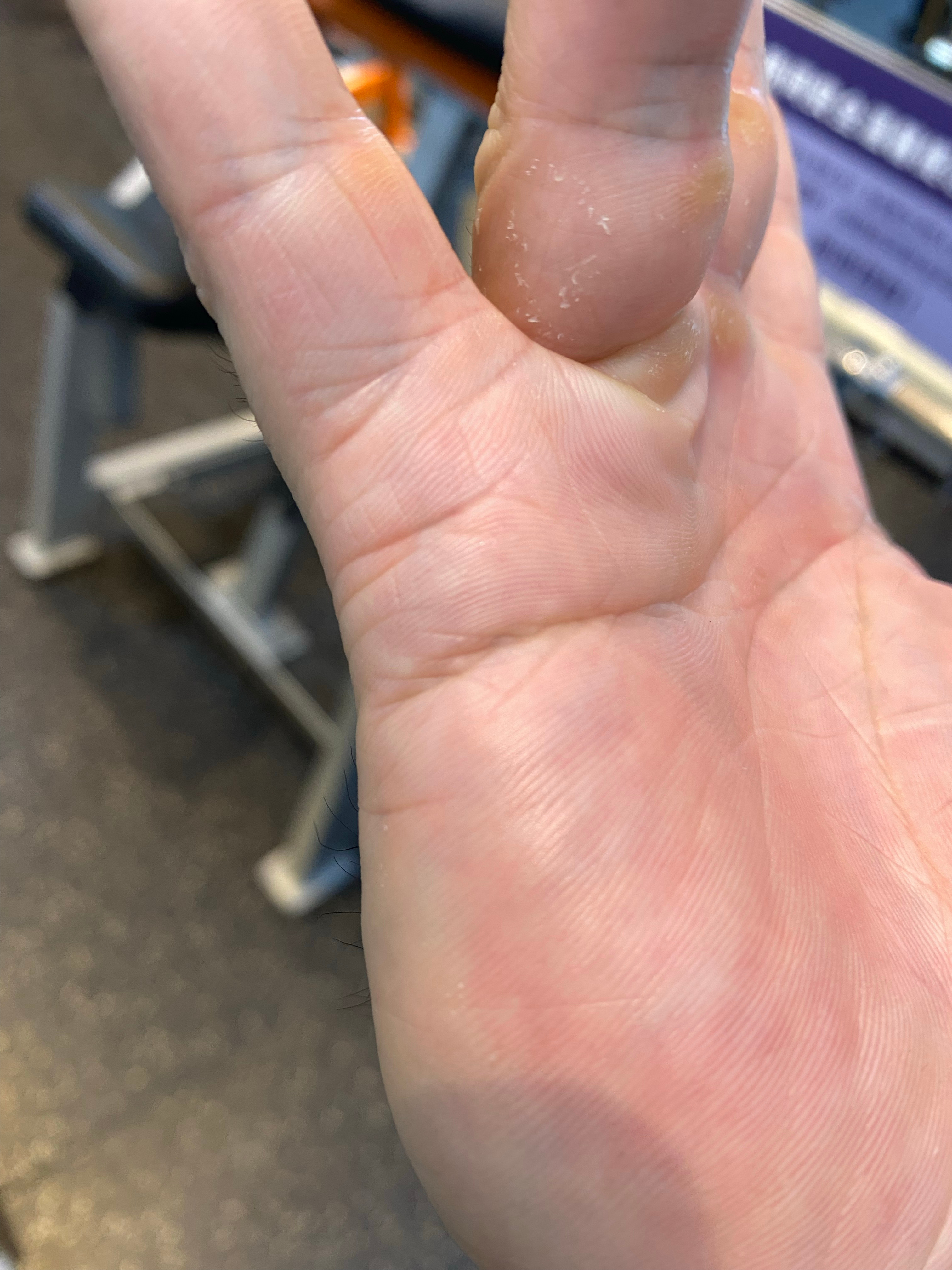 健身房不爱干净的死东西们，我恨你们 