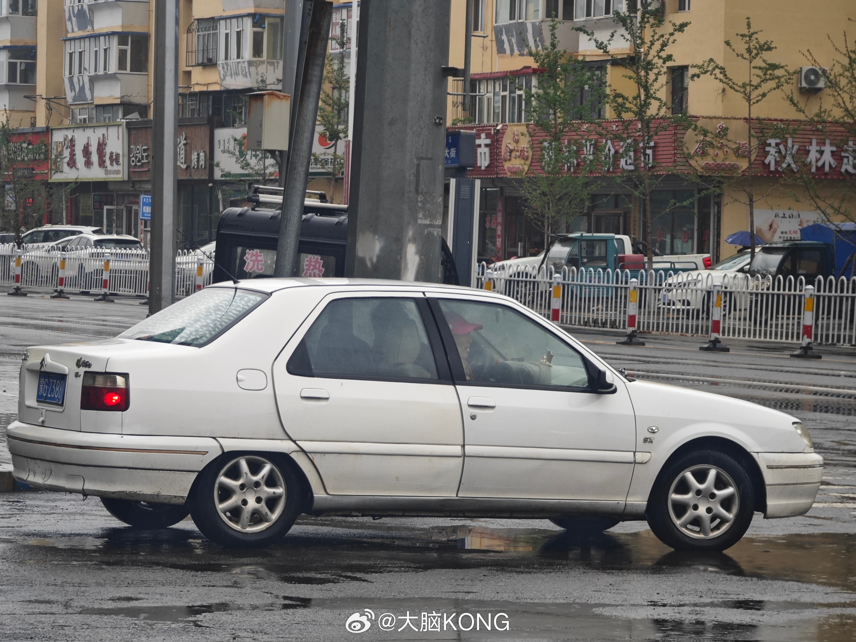 爱丽舍SX 16V ，转眼也有二十岁了。爱丽舍雪铁龙psa法系车(爱丽舍VIP加