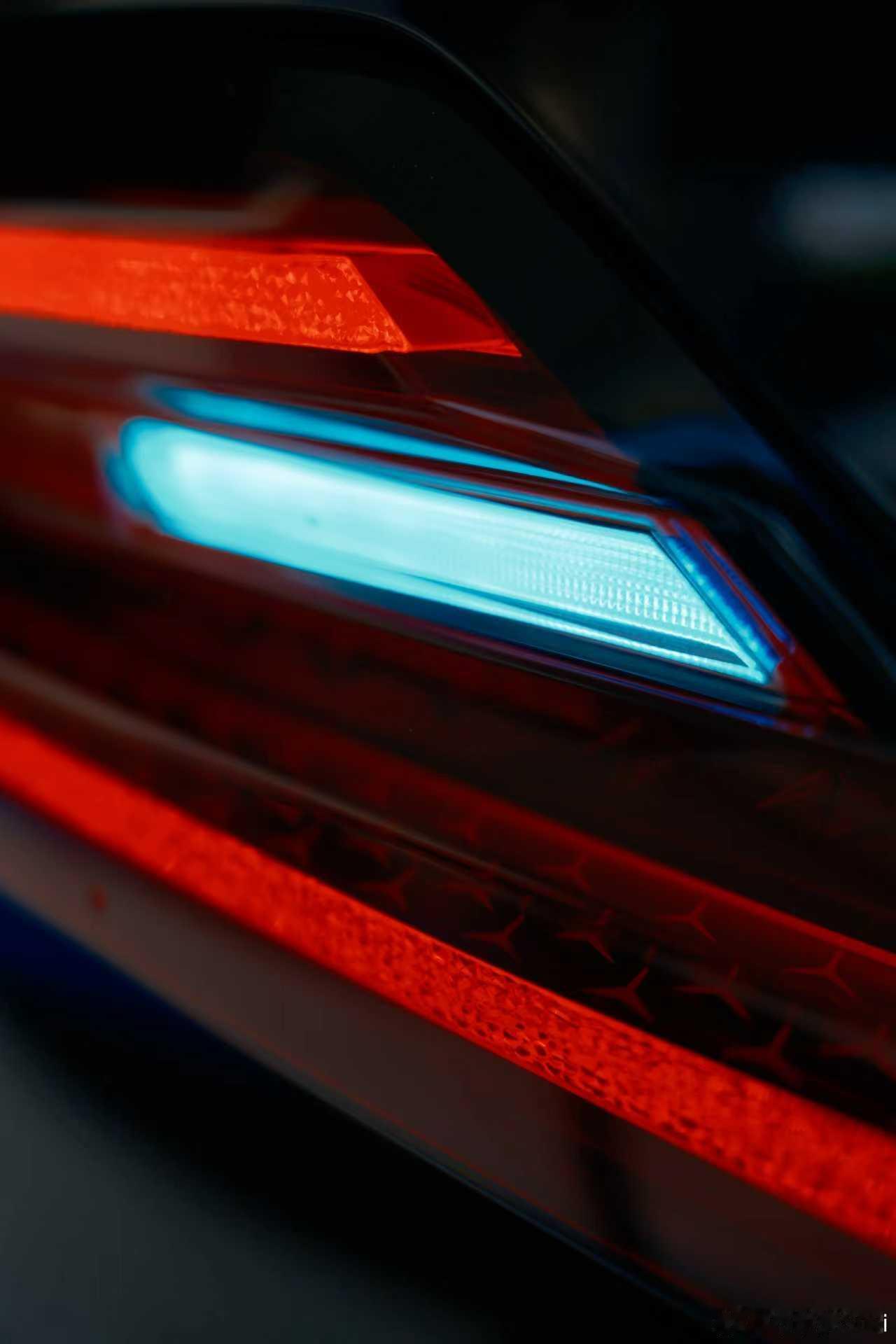 长城汽车VLA首搭魏牌蓝山 魏牌全新蓝山智能进阶版、大蓝山也点亮小蓝灯了～试驾视