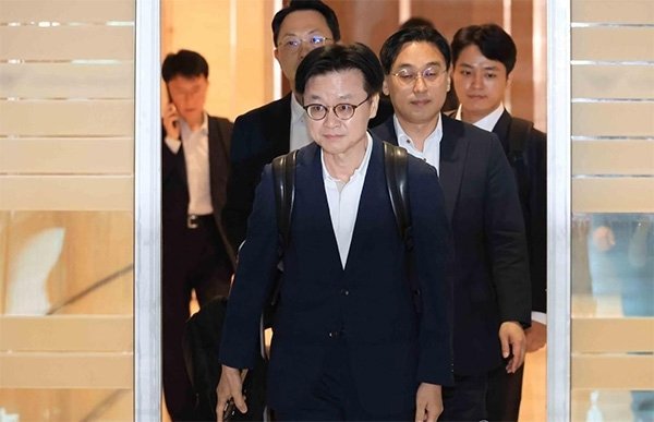 【#韩官员赴美谈判并将划定新红线#】据央视新闻报道，当地时间7月22日晚间，美国