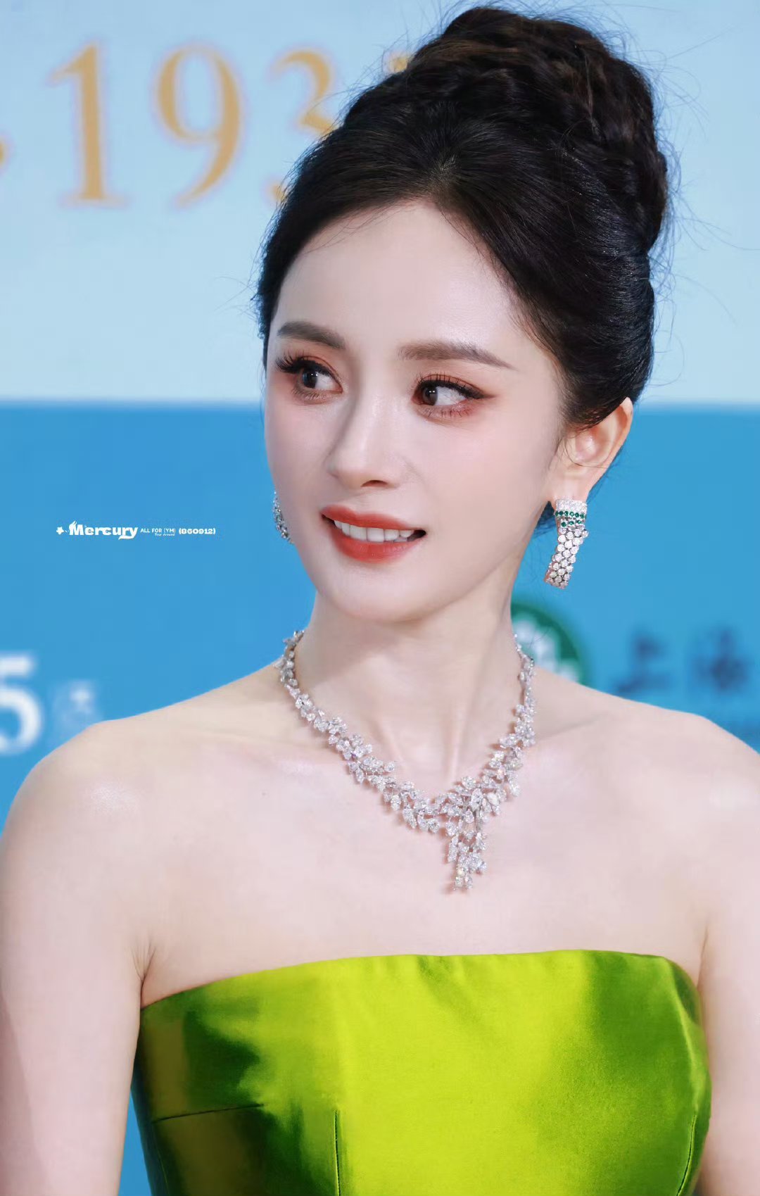 杨幂 陪跑 演员杨幂和她粉丝都超级好！！顶级大爆剧《生万物》值得横扫！！