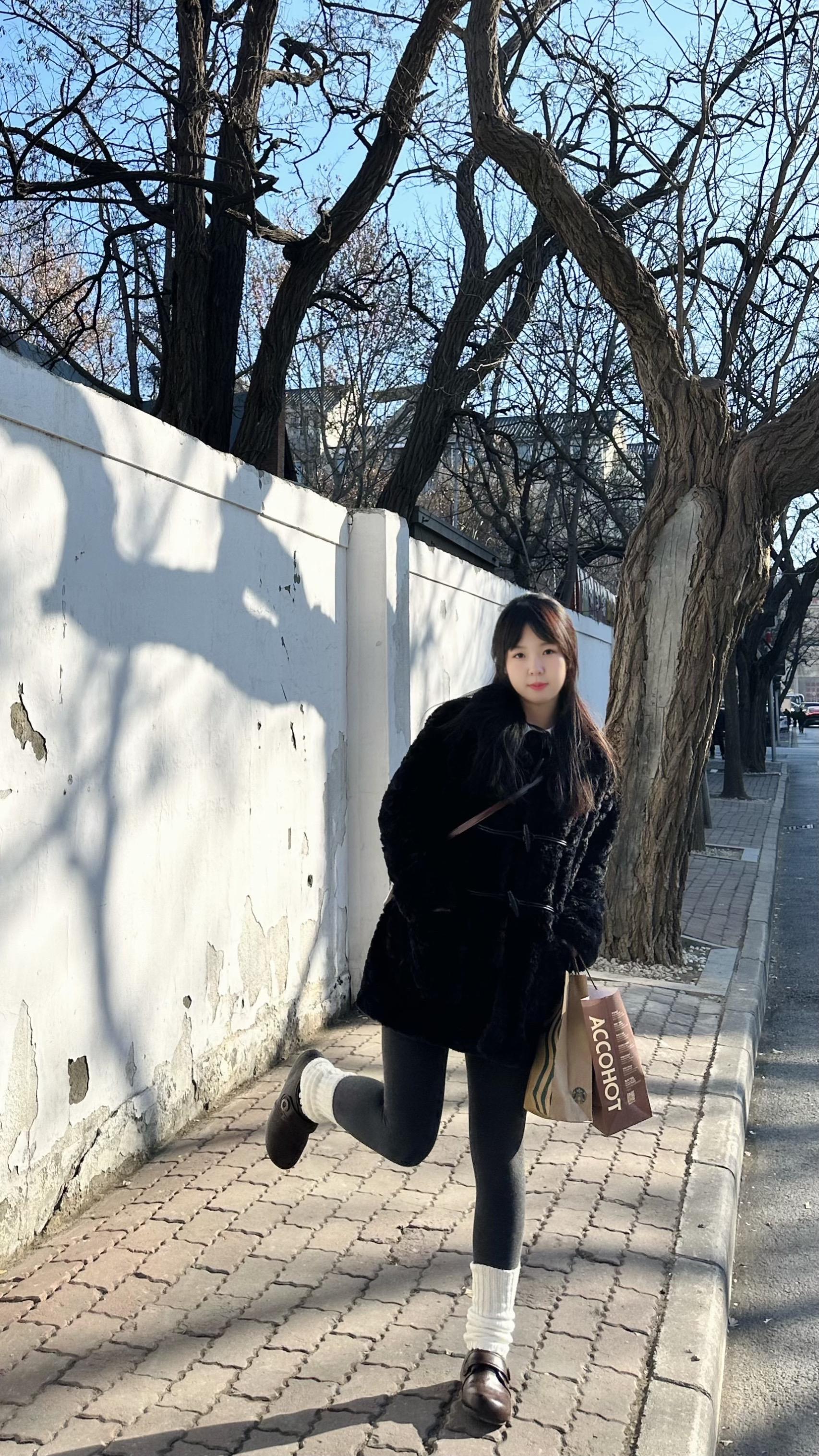 允许自己内向 允许自己嘴笨 允许自己失误 允许自己迷茫 允许自己不被人...