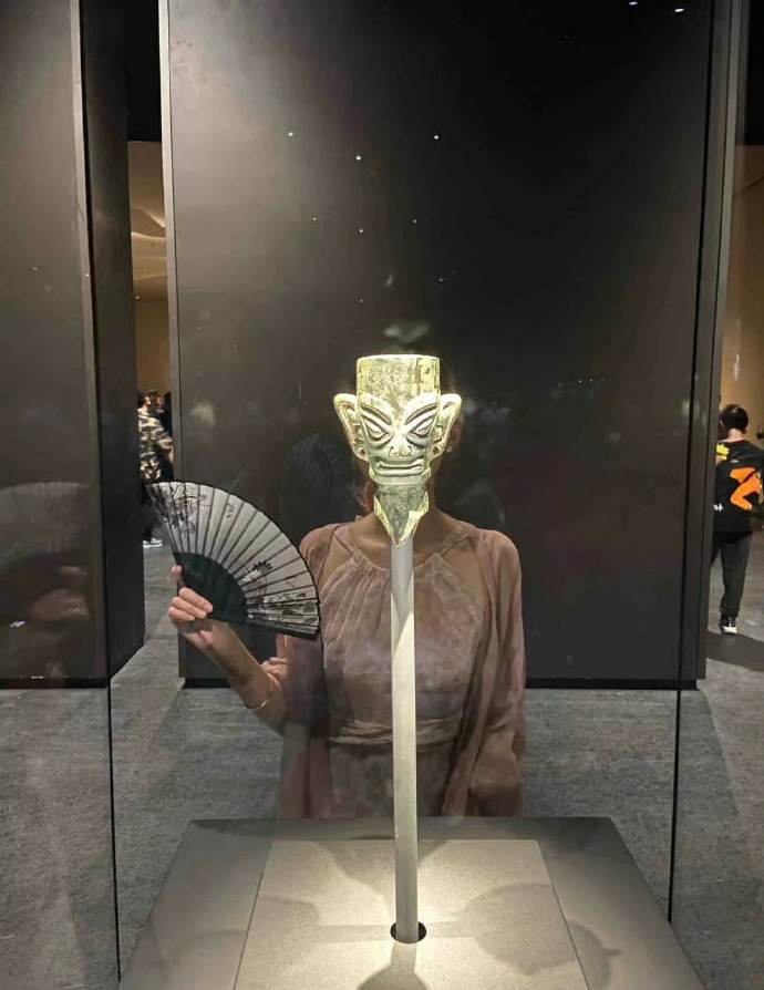 去博物馆玩cosplay 