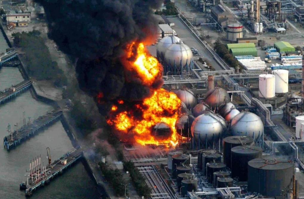 扛不住了，今天伊朗作出重大承诺！

今天是2026年2月15日，星期日，是春节假