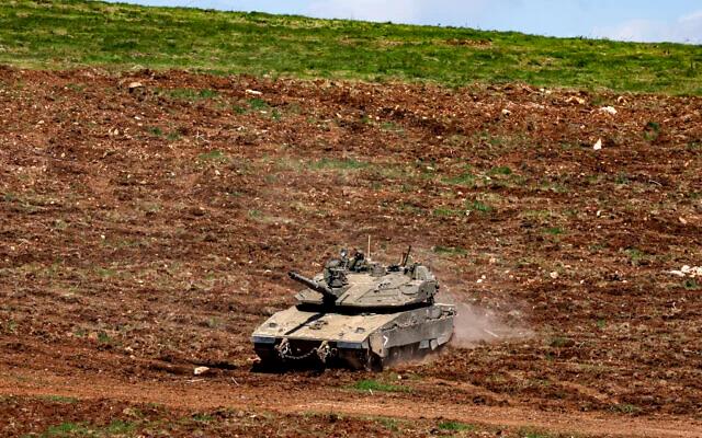 2026年3月9日，以色列军队在以色列北部靠近黎巴嫩边境的上加利利地区部署坦克。