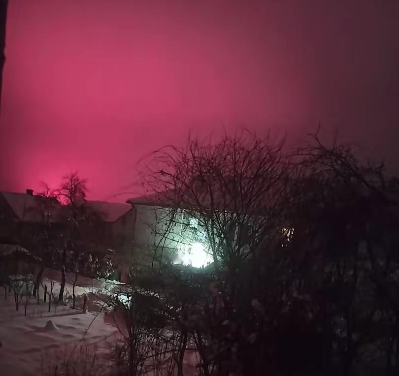 不做亏心事，不怕鬼敲门。
俄罗斯向利沃夫的能源设施发射“榛树”导弹，而且这里还是