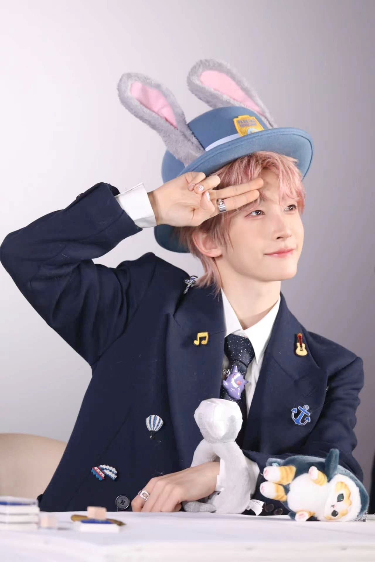 #刘宇签售会头饰也太漂亮了# 刘宇粉丝线下也吃的太好了吧，是谁在疯狂羡慕我不说?