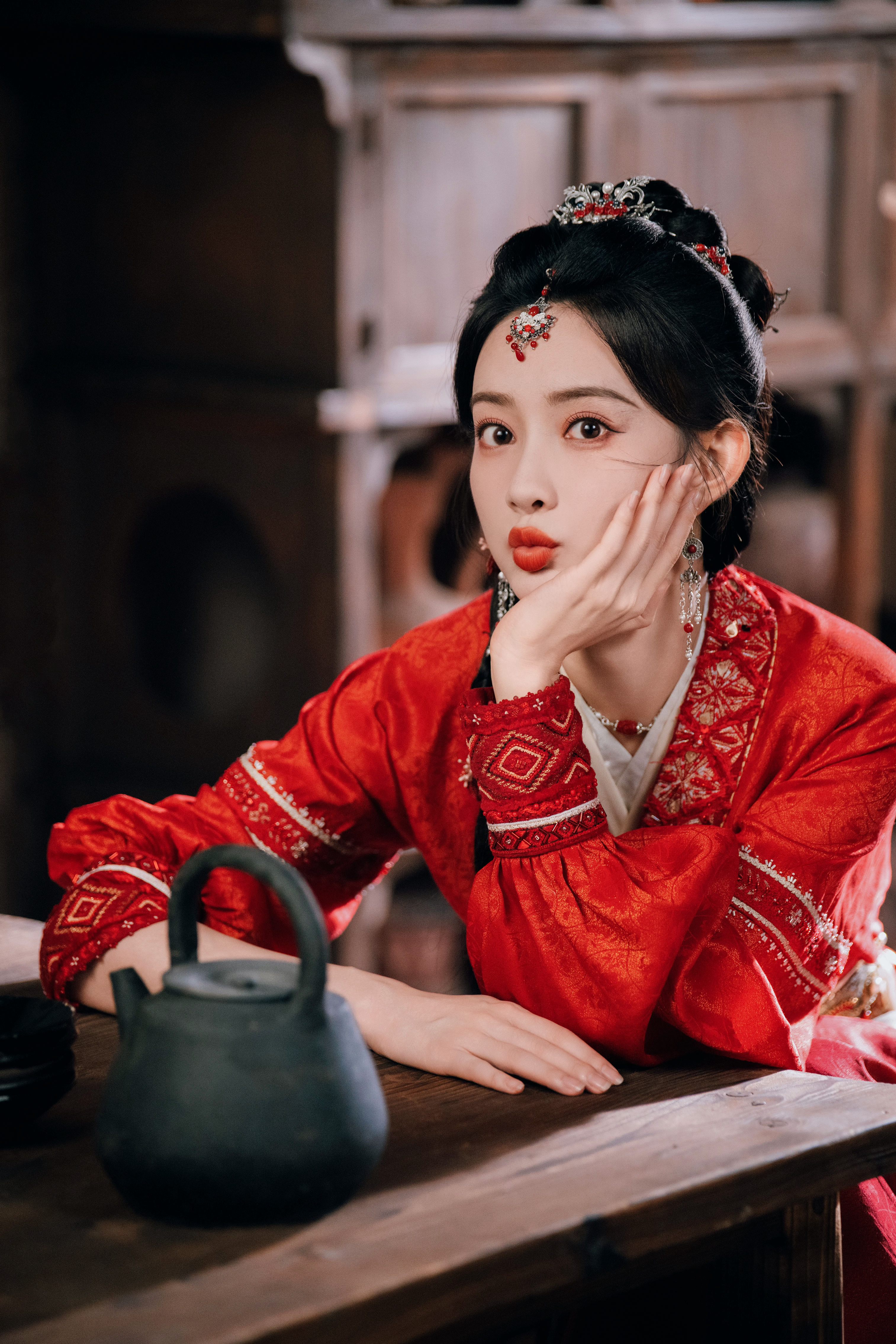 孟子义 现偶   在复制粘贴的时代，你是手写的诗