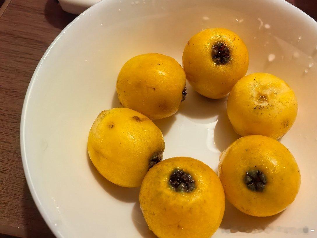 ？苏州怎么到处都是枇杷 