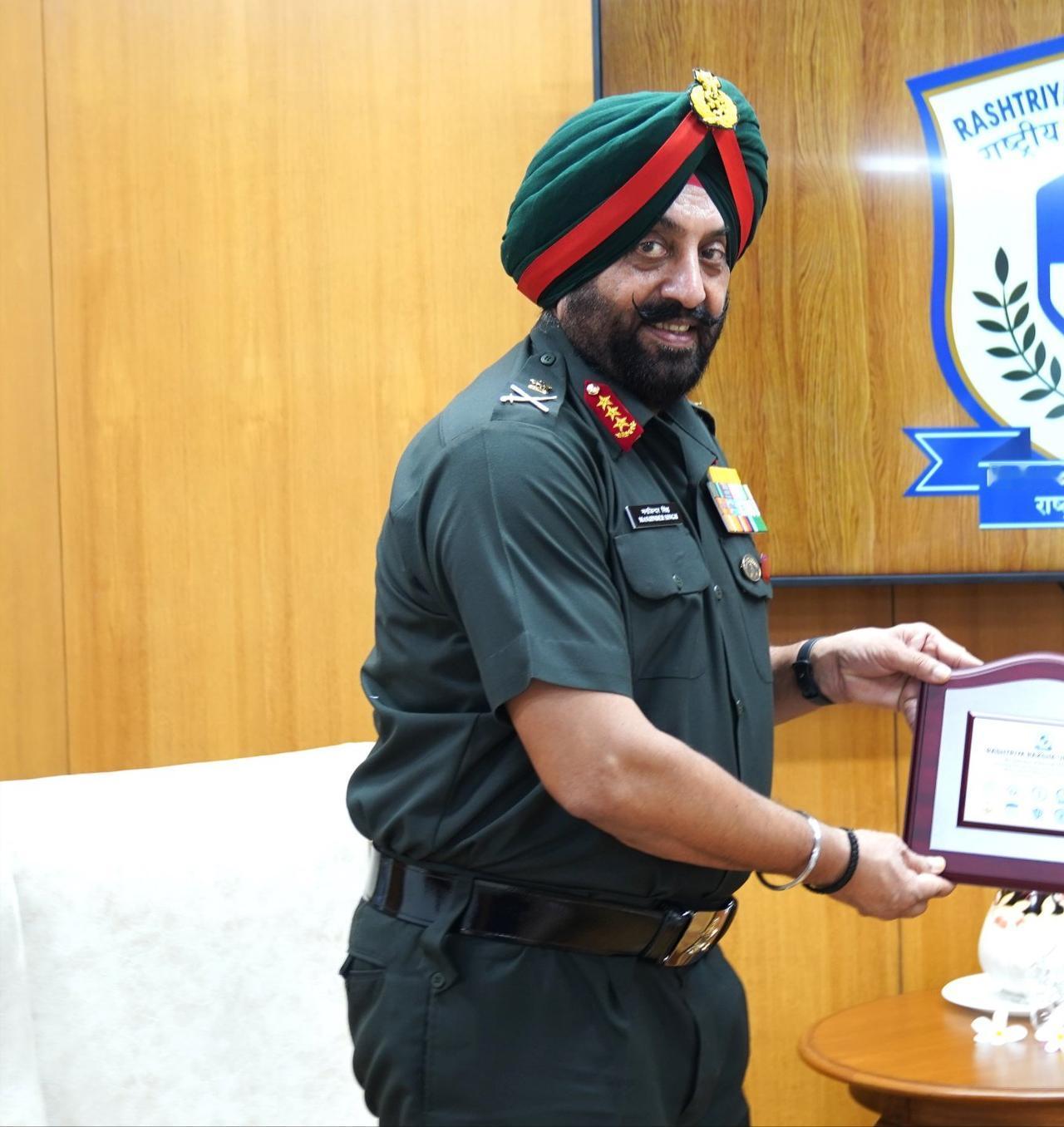 【我们准备好了！任何未来针对印度的kb主义，都将是一种战争行为！】

曼金德·辛