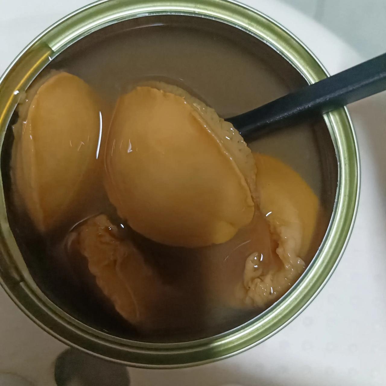 虽然我还没有当父母，但是也有晚辈，当晚辈赚不到钱的时候，我会马上送鲍鱼和钱过去，