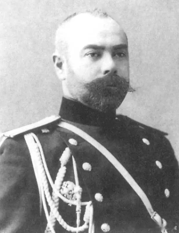 1906年的邓尼金上校。邓尼金参加过日俄战争，因为表现突出，1905年7月26日