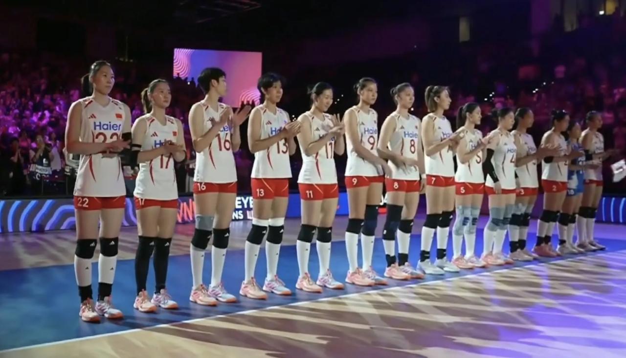 2026年世界女排联赛第三周，
第一个比赛日已经是结束了，
来看一下排名，
第一