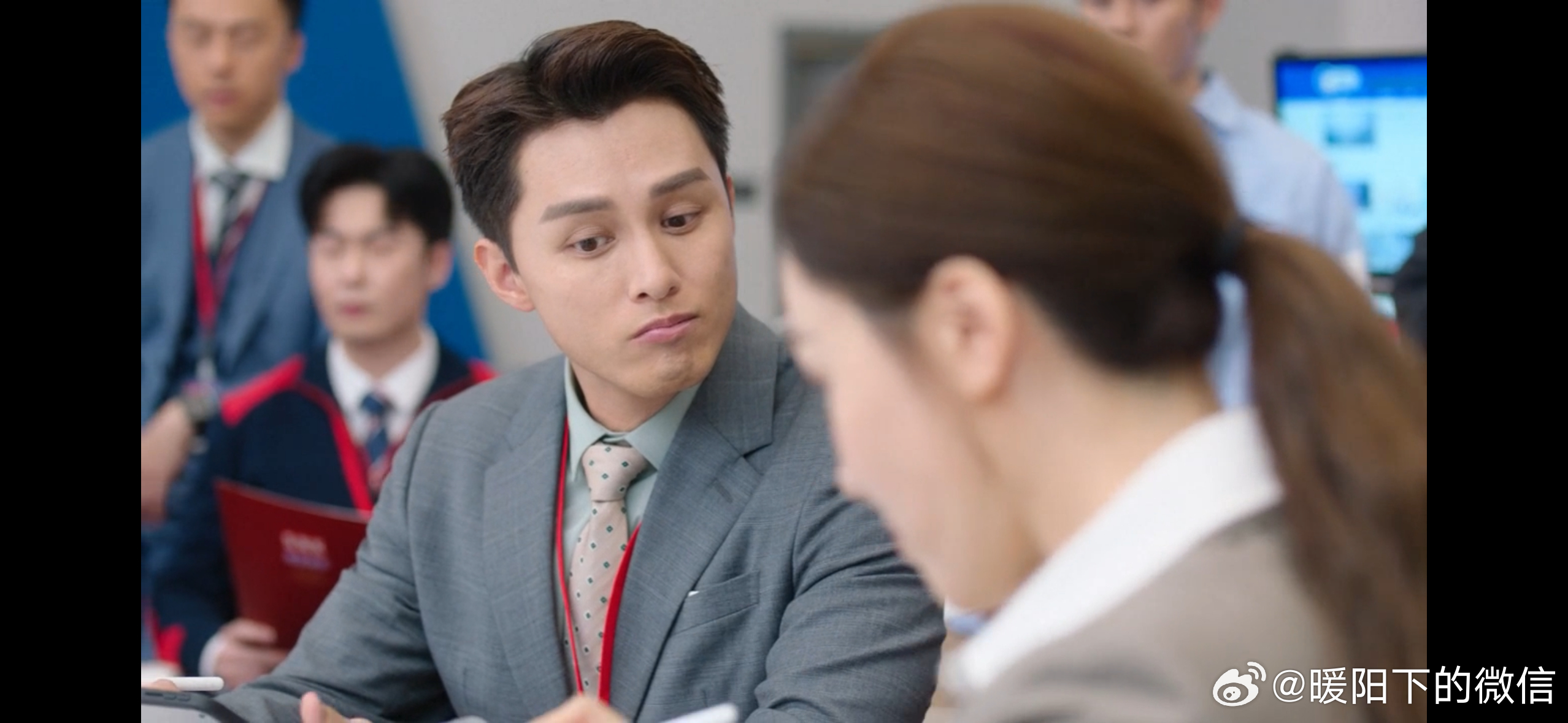 张家妍是没人拖后腿的李施嬅 事业型张家妍真的好飒啊！ ​​​